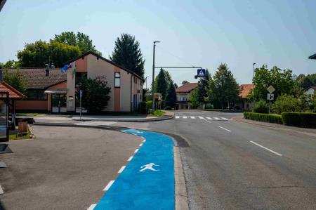 Pločnik pri Vrtcu Sonček Semič_Foto_Uroš Novina_003